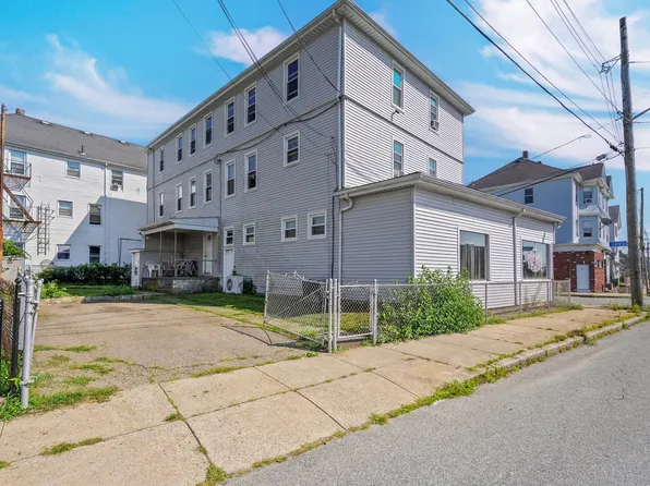 84 Cory St, Fall River, MA 02720