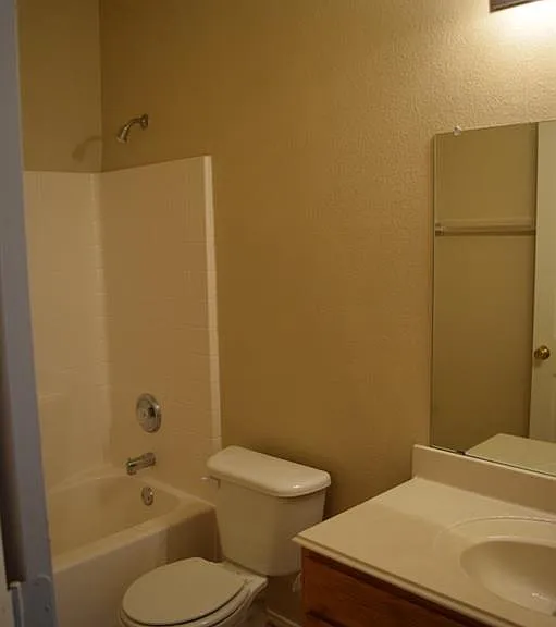 4105 Capstone Dr — Photo 3