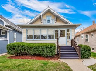 1121 S Elmwood Ave, Oak Park, IL 60304