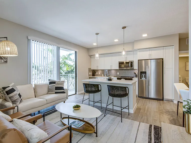 Mayla Pompano Residences — Photo 7
