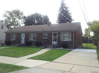 17962 Glendale St, Roseville, MI 48066