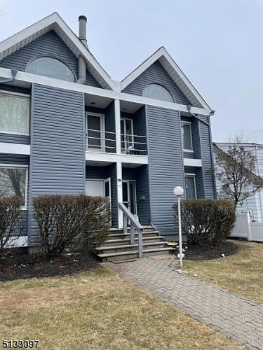1st image of 99 Exton Ave Floor 2