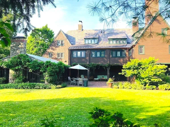 84 Garden St, Cambridge, MA 02138
