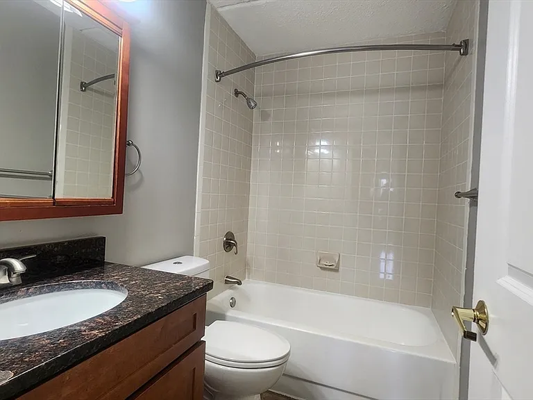 50 Island View Pl #405 — Photo 8