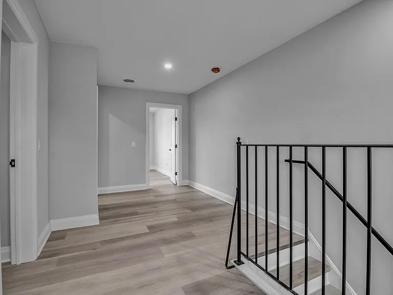 510 Tremont St — Photo 18