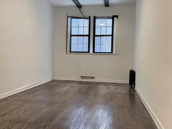 17 Downing Street image 1 of 5