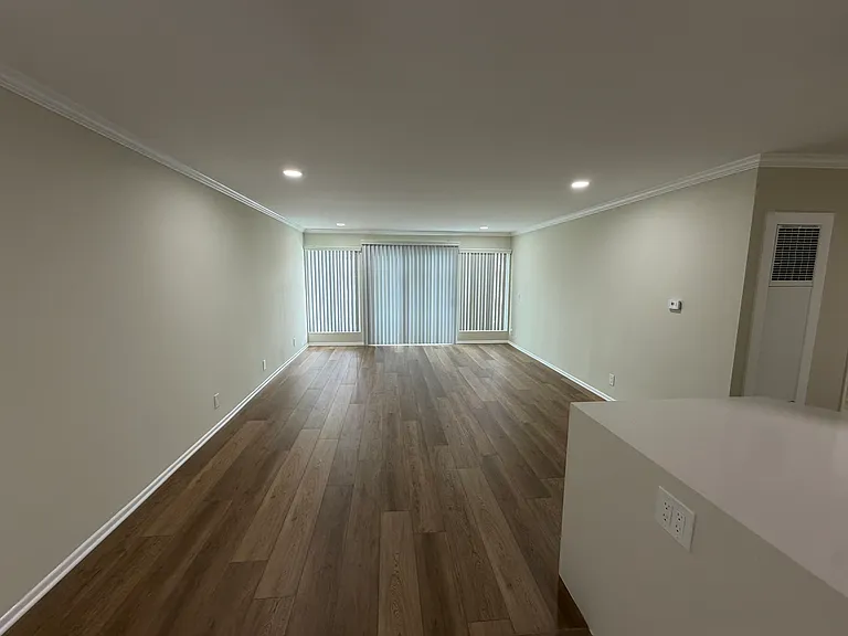 Laguna del Rey Apartments — Photo 78