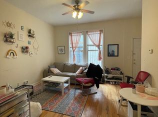 852 W Buckingham Pl #1AR, Chicago, IL 60657