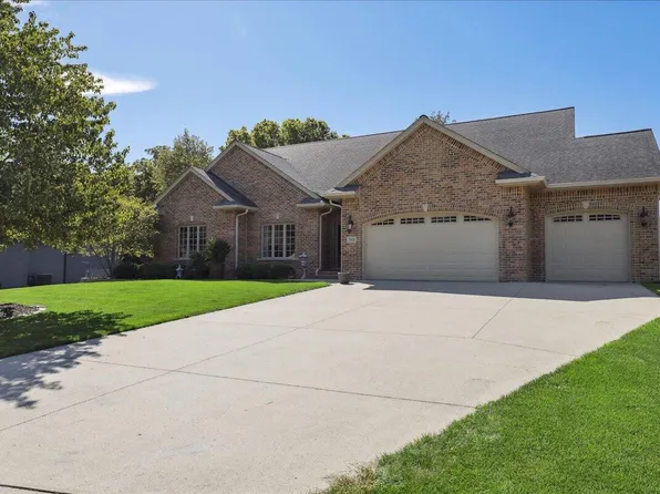 7108 Harbour Dr, Johnston, IA 50131