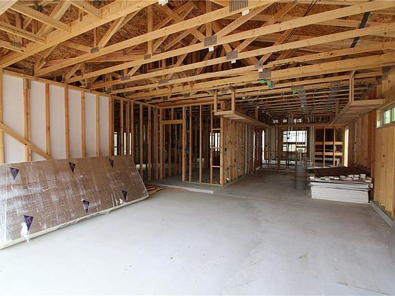 2nd image of 1255 Desert Mirage Pl