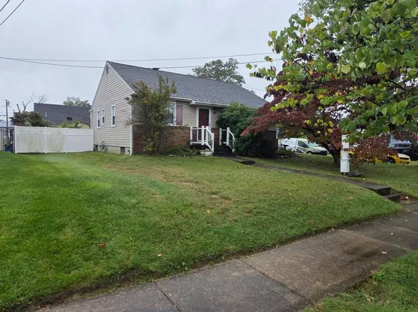 720 Harrison Ave, Magnolia, NJ 08049