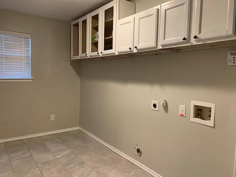1613 Jester Ct — Photo 7
