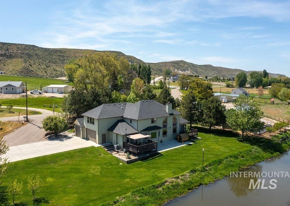 1st image of 2600 W South Slope Rd