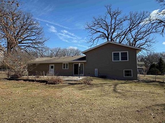 5th image of 11392 Edgemere Ter