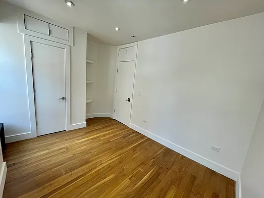 Rented by Vertical Real Estate LLC | media 5