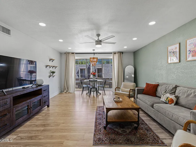 1010 E Osborn Rd #E — Photo 7