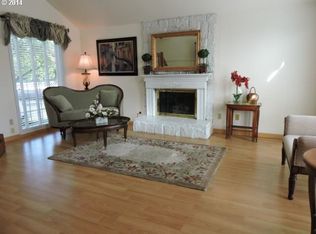 14335 SW Fanno Creek Loop, Tigard, OR 97224