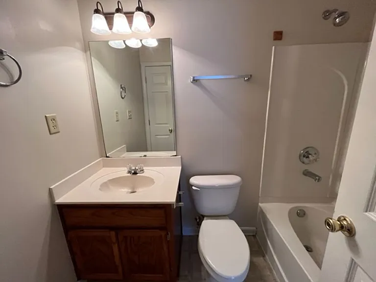 7454 Perrin Ln — Photo 10