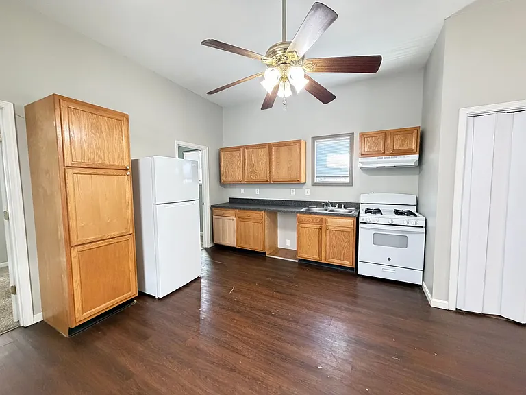3107 Montana Ave — Photo 8