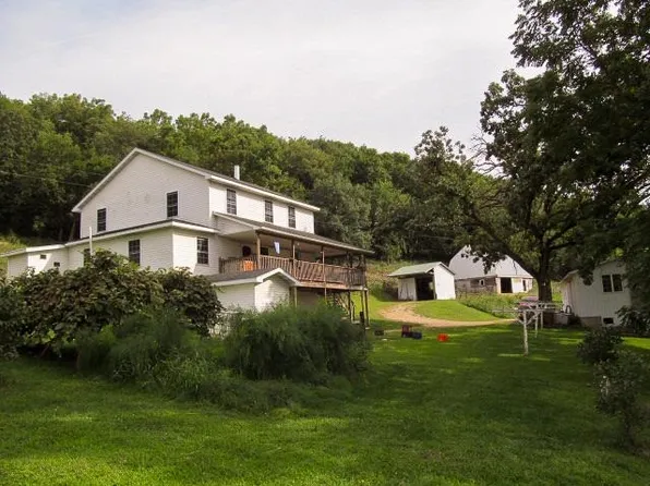 8084 Porter Bridge Rd, Bloomington, WI 53804