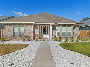 31 8th Ave, Shalimar, FL 32579