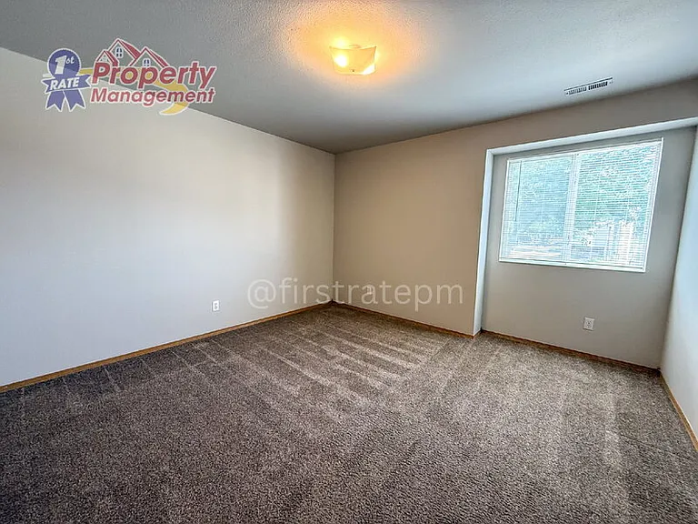 4900 W Blodgett Ln #102 — Photo 13