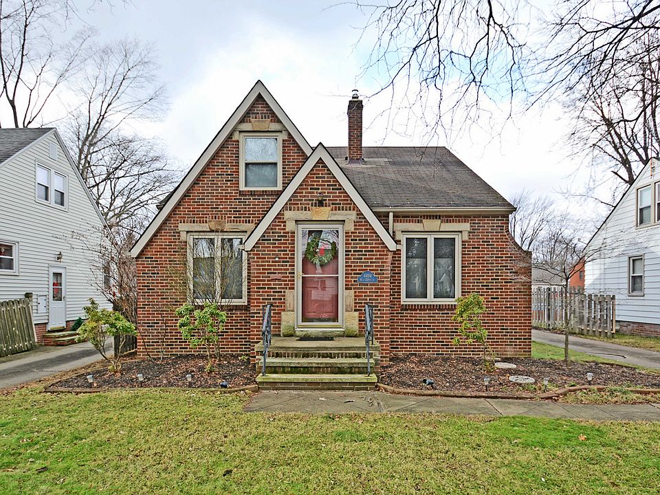 1st image of 4494 W 226th St