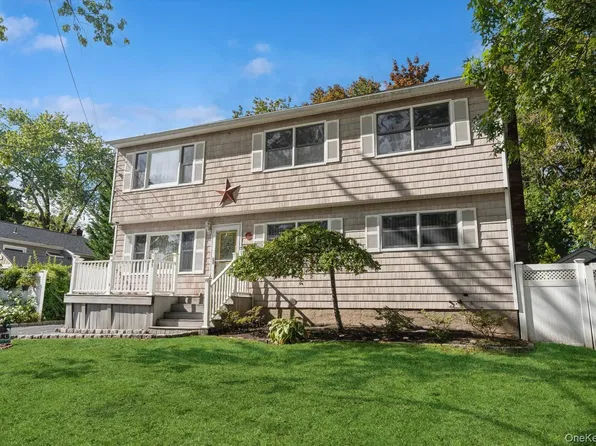 35 Huron Street, Port Jefferson Station, NY 11776
