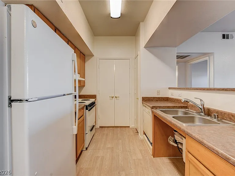 45 Maleena Mesa St #113 — Photo 12
