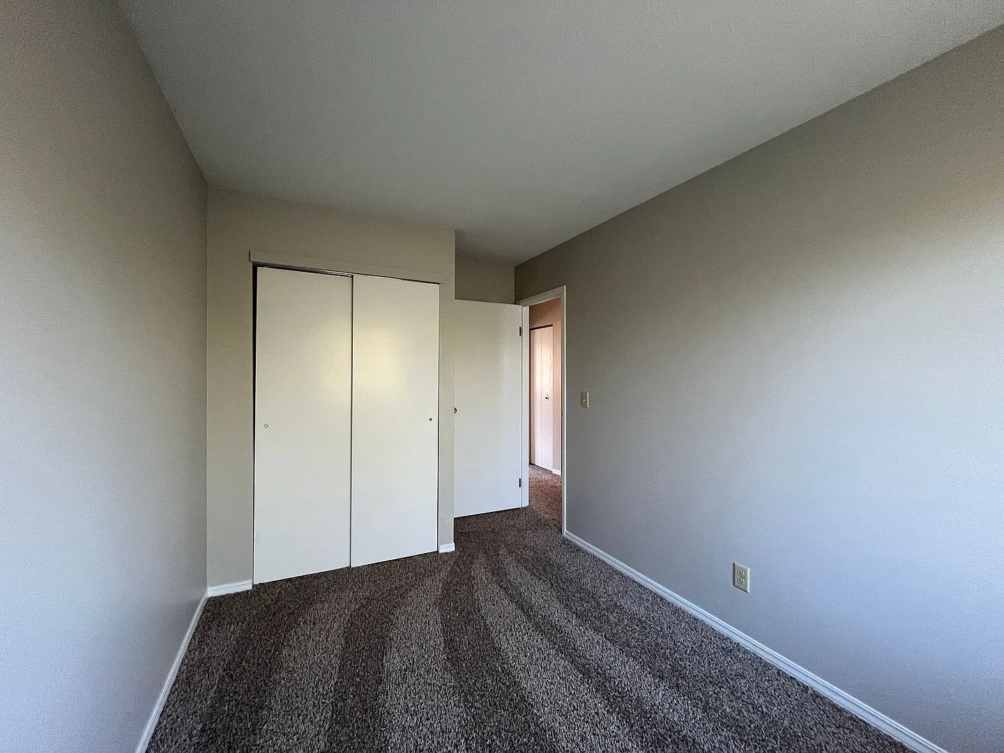 Pierceton 3 Bedroom — Photo 3