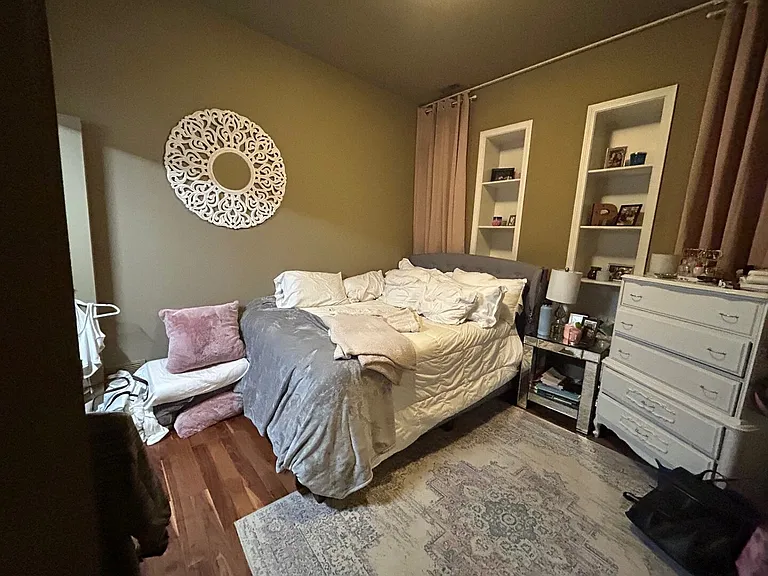 15 E Pearson St #3 — Photo 10