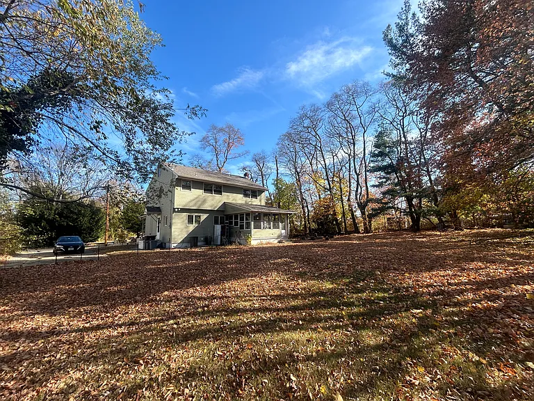 1135 Oak Ave — Photo 18