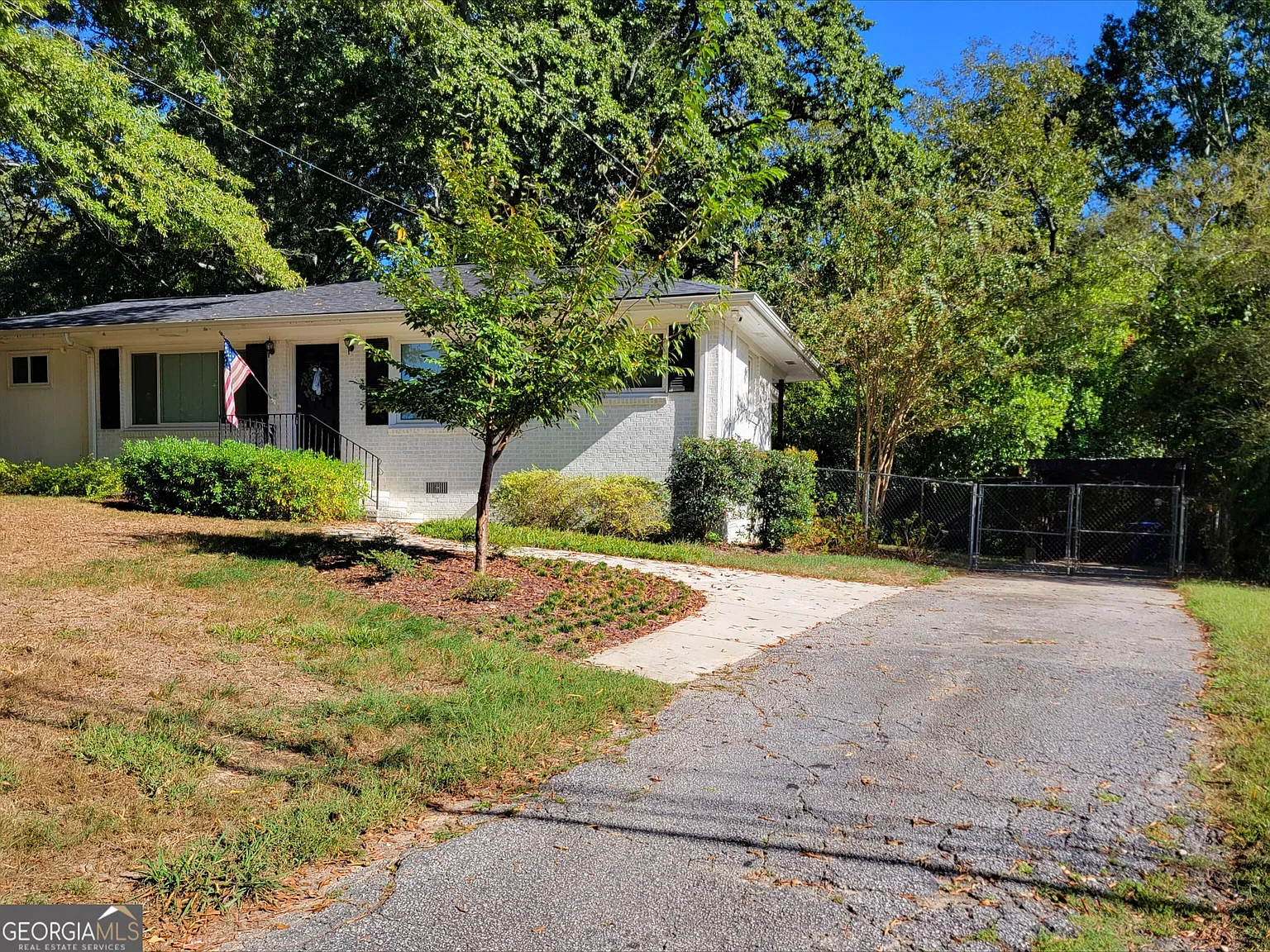 2 bed, 2.0 bath, 1134 sqft, $1,745 — Photo 3