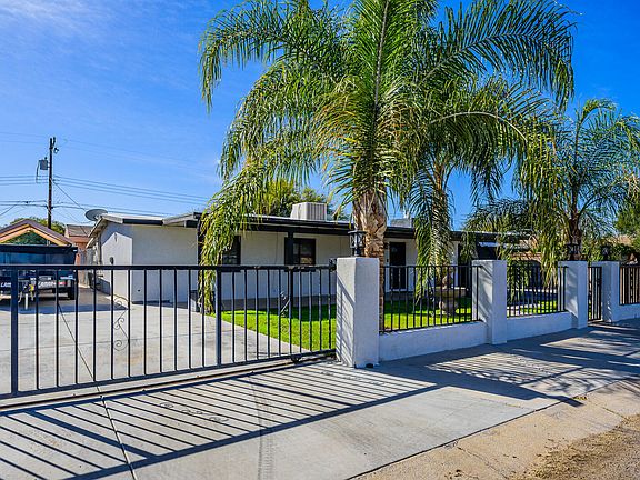 3rd image of 721 W Calle Milu