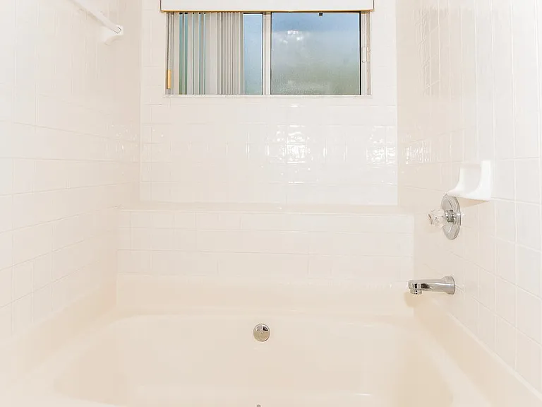 3379 Deerfield Pointe Dr — Photo 12
