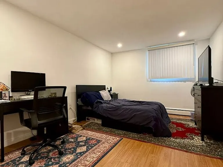 20 Radcliffe Rd #2 — Photo 2