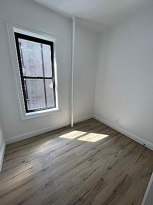 4th image of 523 W 138th St #52