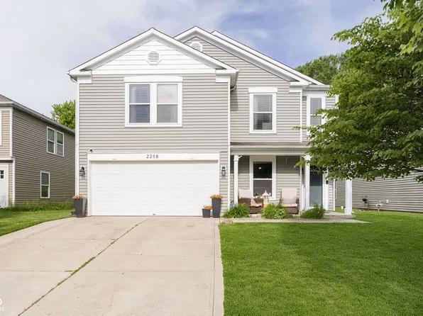 2258 Bridlewood Dr, Franklin, IN 46131
