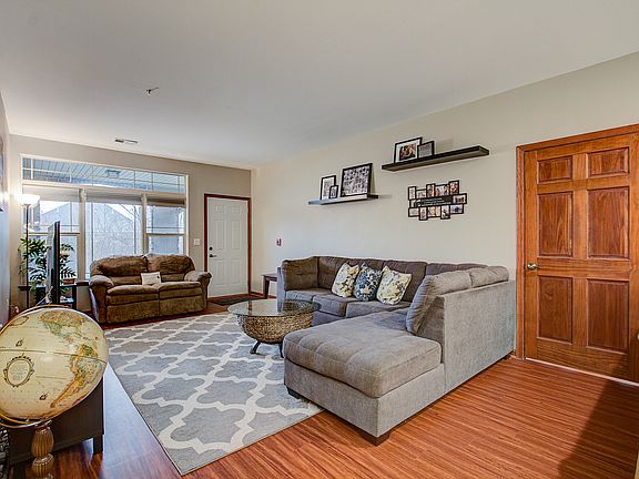 4th image of 3101 W Drexel Ave Unit 203