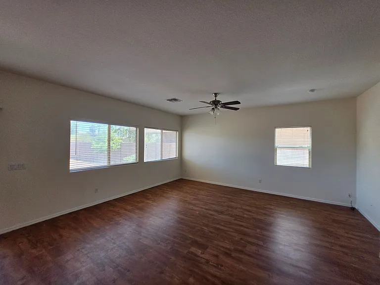 22257 N Gibson Dr — Photo 23