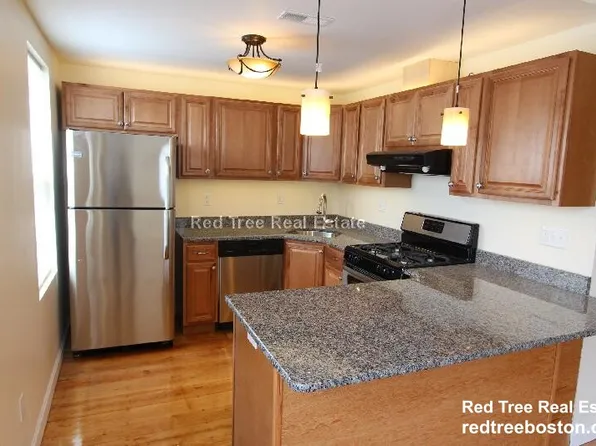 5 Smythe St, Brookline, MA