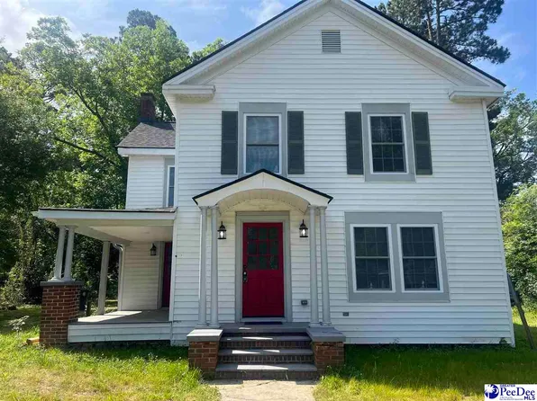219 W Marion St, Mullins, SC 29574
