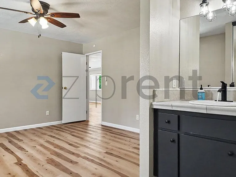 17068 Vintage Dr — Photo 49