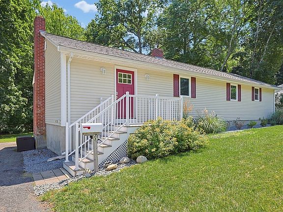 2nd image of 71 Carpenter Rd