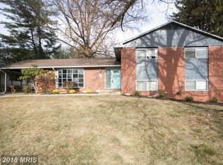 8 Oak Hollow Ct, Pikesville, MD 21208