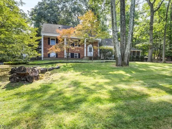 110 Knollwood Dr, Watchung Boro, NJ 07069