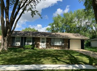 513 Brockton Ln, Schaumburg, IL 60193