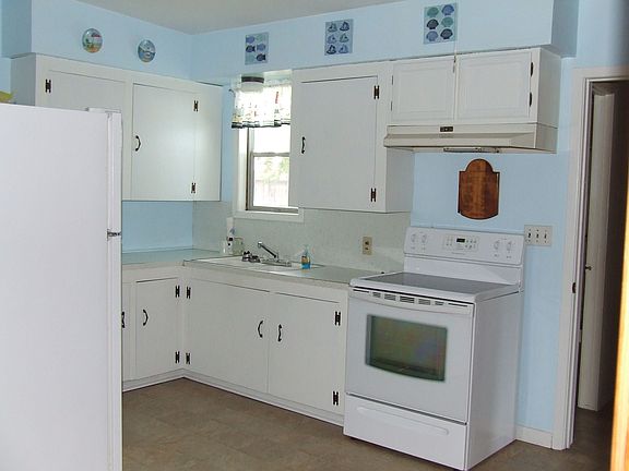 4th image of 65 E Peggy St