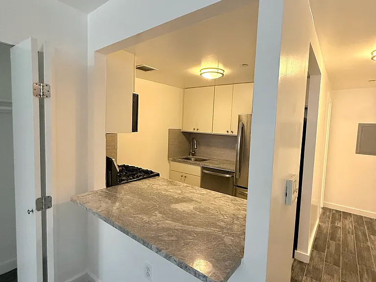 303 W 146th St #1F — Photo 6