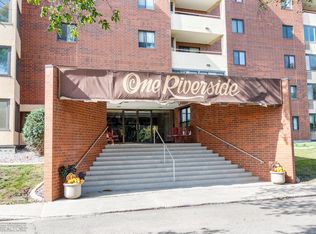 105 3rd St N APT 605, Moorhead, MN 56560